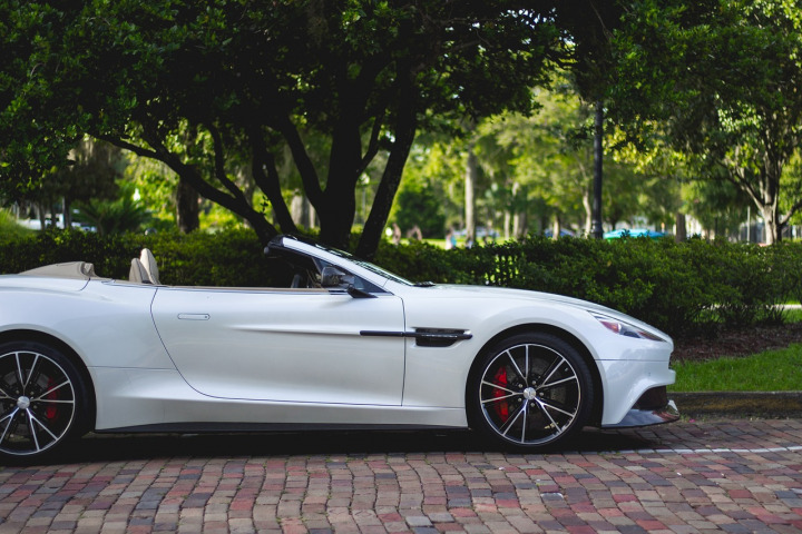 Luxury and commercial vehicles